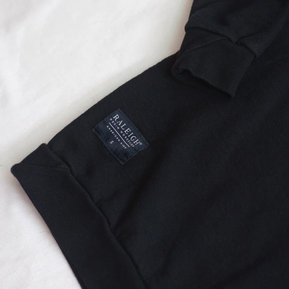 NWT Raleigh Denim Workshop USA Made Raglan Crewneck Sweatshirt in Black - Picture 3 of 4